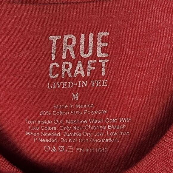 True Craft~ "It's Lit" Christmas Tree Tee - Picture 4 of 7